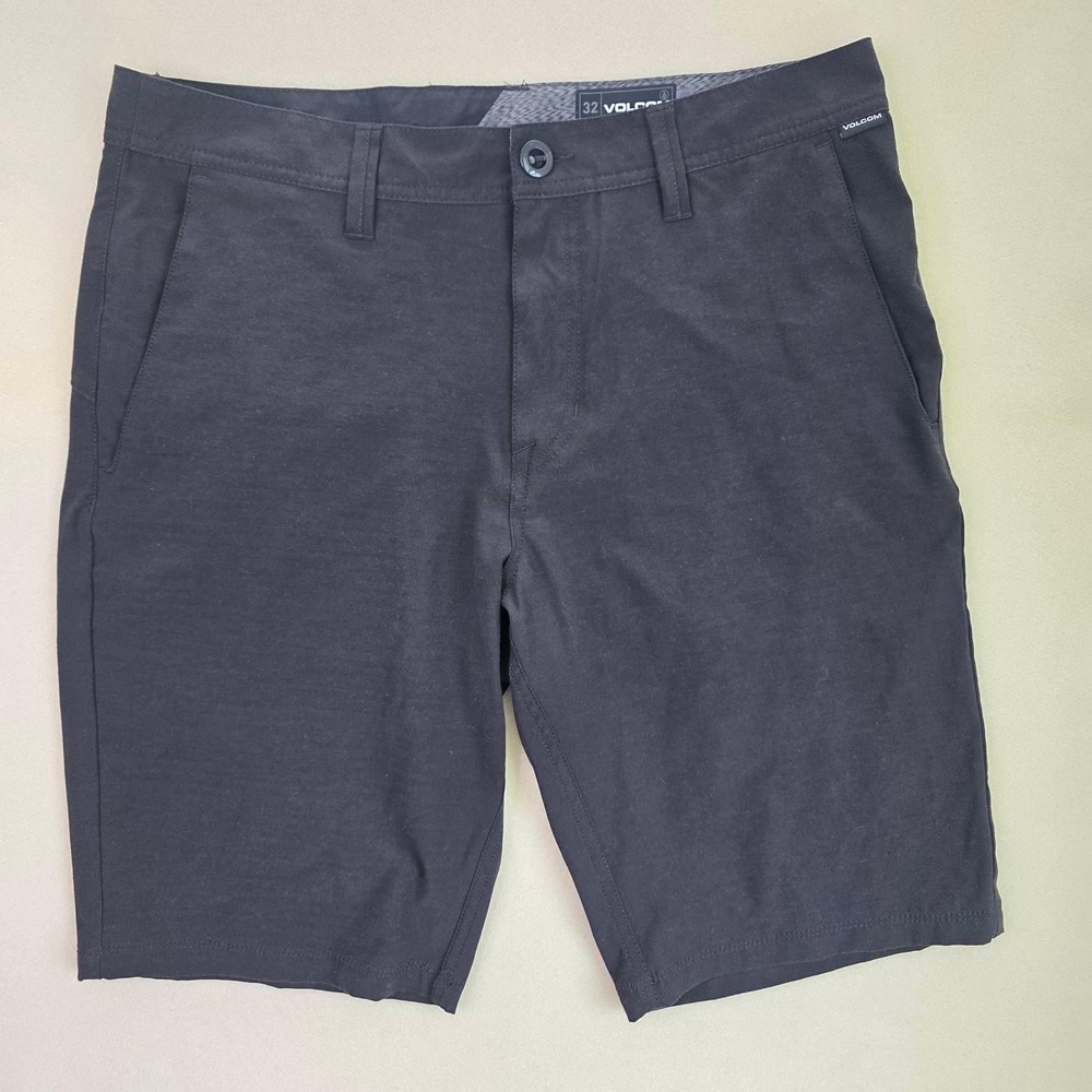 Volcom Surf & Turf Hybrid Shorts Mens 32 Black 4-Way Stretch Walkshorts A3232103